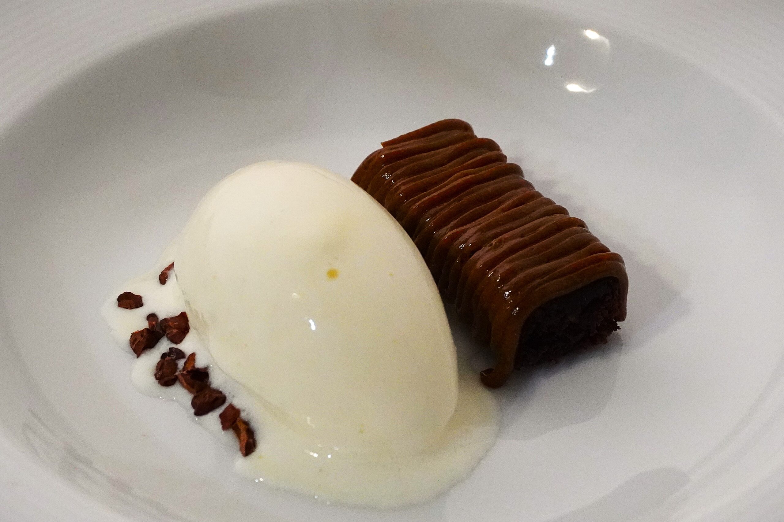 Gelato al mascarpone, caff&egrave; e cacao: ricetta con cremoso e cake umido